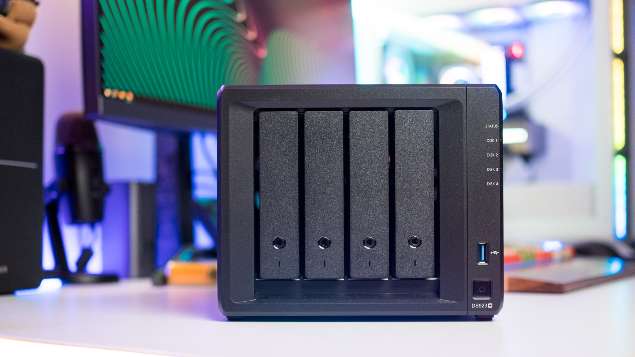 Synology brought a few upgrades to the DiskStation DS925+, but it also put severe limitations on what drives you can use with the NAS.