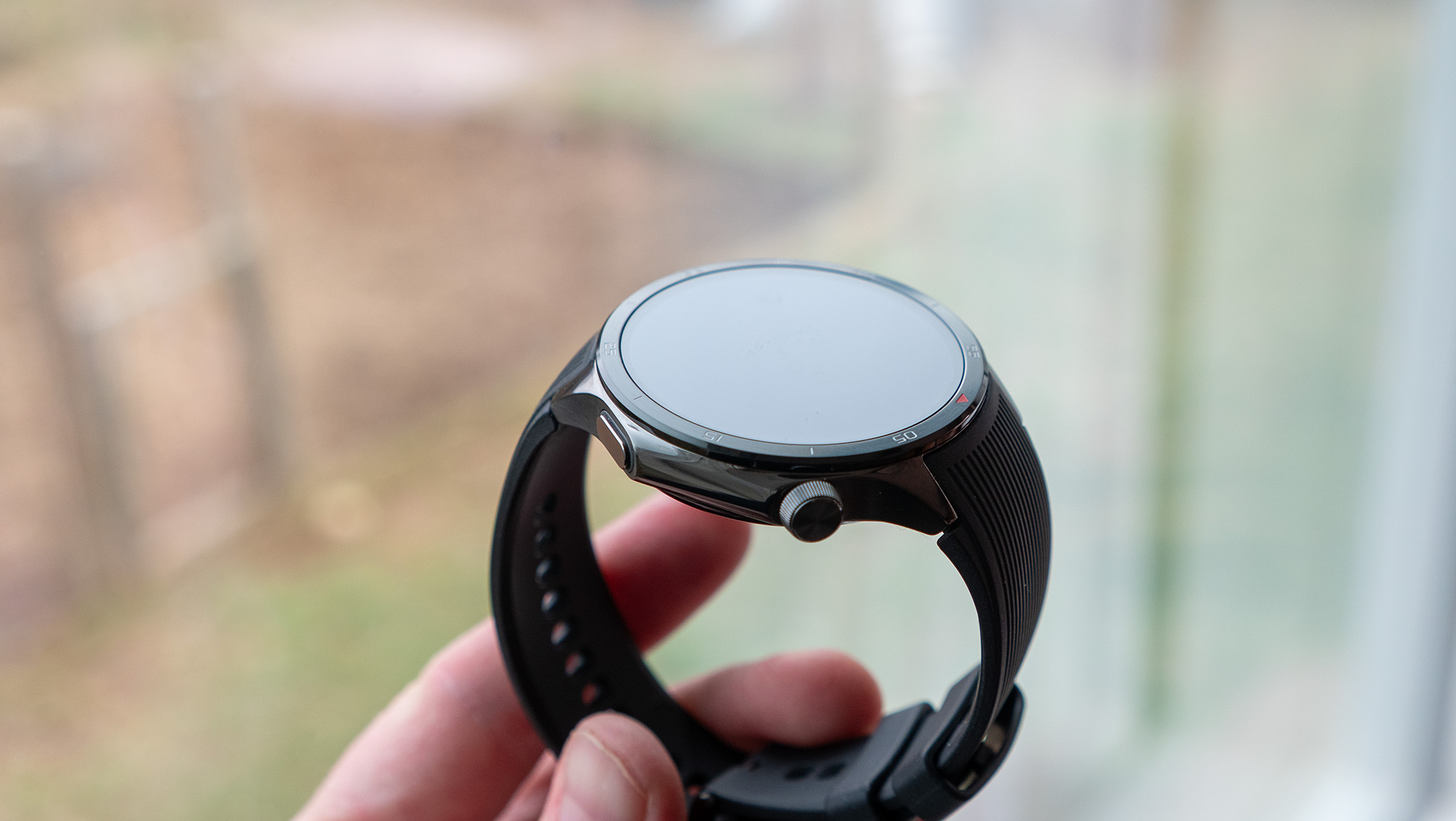 سامسونگ گلکسی ساعت 8 کلاسیک در مقابل OnePlus Watch 3