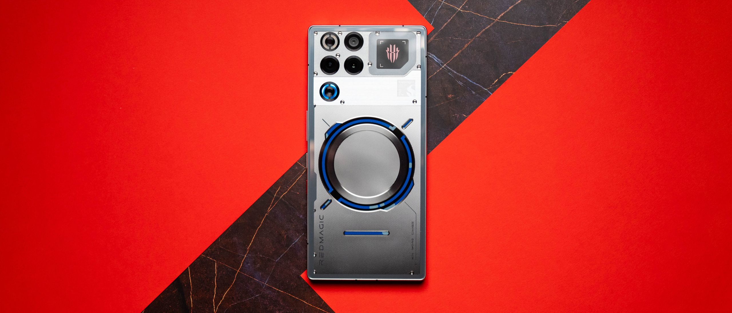 I tested Redmagic's 11 Pro gaming phone, and I'm convinced that liquid cooling is the way forward: It also gets unbeatable battery life, and you won't believe what it costs